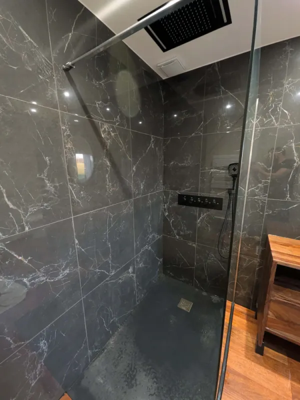 Création meuble vasque pour salle de bain, Albi, MT SERVICES