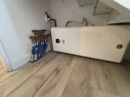Installation d'un chauffe-eau électrique horizontal à Albi , Lescure-d'Albigeois, MT SERVICES