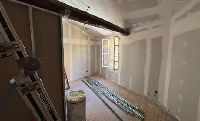 AVANT / APRÈS : Rénovation complète dans le centre historique d’Albi, Lescure-d'Albigeois, MT SERVICES